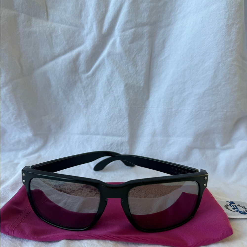 Oakley Black Sunglasses with Pink Case